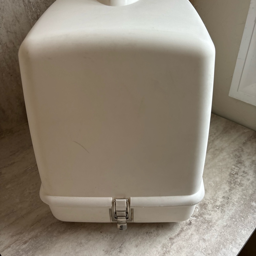 Singer Clone Generic Universal Sewing Machine Hard Storage Carrying Case White - Picture 4 of 8